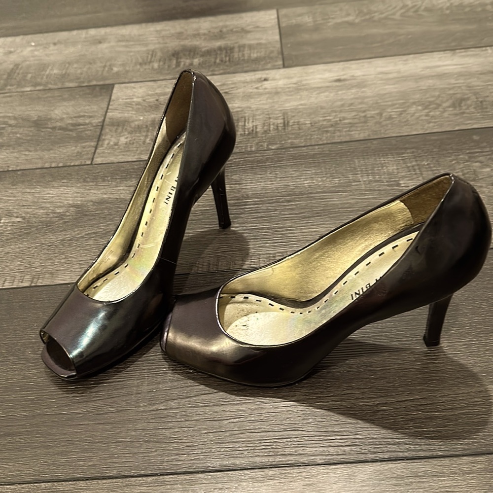 Gianni Bini high heeled dress shoes.